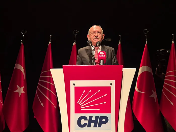 son-dakika-kemal-kilicdaroglundan-ozgur-ozel-cephesine-gonderme-chp-kurultaylarinda-para-olmaz-pul-olmaz-1781012166052.jpg