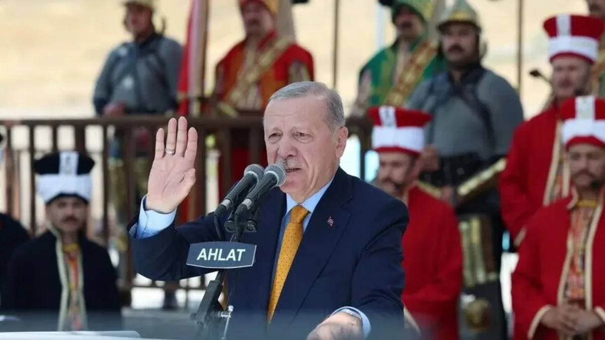 Başkan Erdoğan: Ahlat Anadolu'ya giriş kapısıdır haber görseli