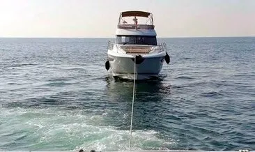 Makine arızası yüzünden sürüklenen tekne KEGM-5 can kurtarma botu tarafından kurtarıldı