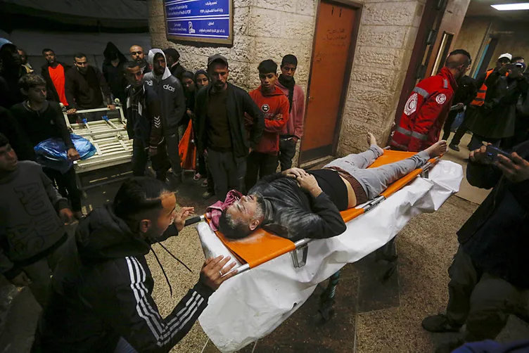 Katil İsrail’den Gazze’nin kuzeyine hava saldırısı: 15 Filistinli hayatını kaybetti