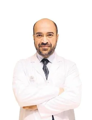 3-hastadan-biri-doktoruna-soruyor-kalp-krizinin-nedeni-asilar-mi-1741707107293.jpeg
