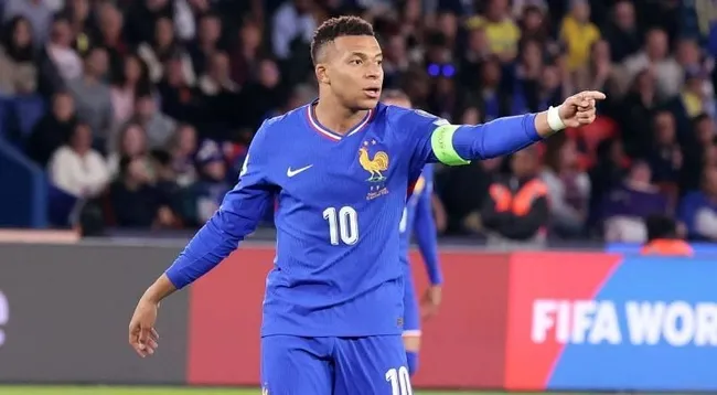 starlar-sinemasinda-messi-mbappe-haaland-ve-ronaldo-1782426291465.jpeg