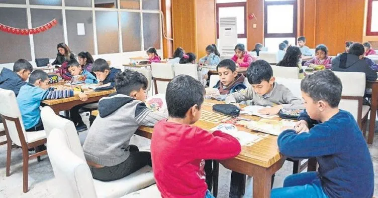 Çocuklar kütüphaneyle buluşturuluyor