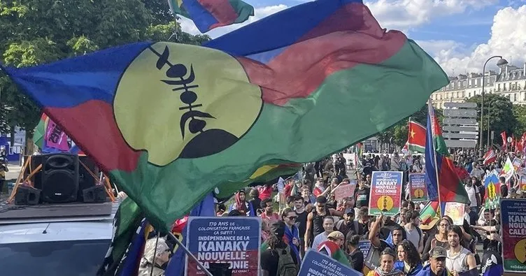 Sürücü belgelerinde ada bayrağı kullanılmıştı: Fransa yargısı Yeni Kaledonya’ya ceza kesti