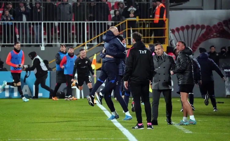 Son dakika Fenerbahçe haberi: Fenerbahçe'nin golünden önce faul var mı? Ahmet Çakar'dan olay sözler!