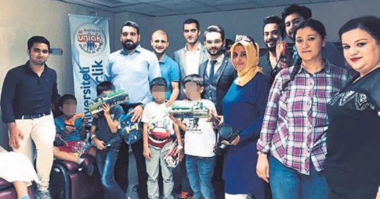 Sevgi dağıtıyorlar