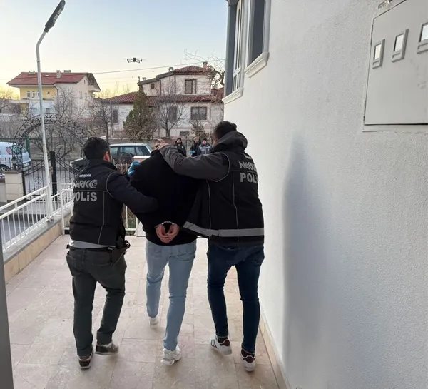 nevsehirde-narkotik-operasyonu-4-supheli-tutuklandi-1773320406389.jpg