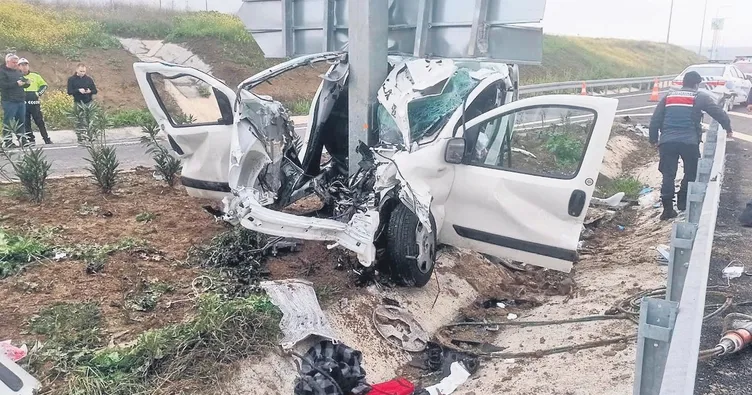 Önce refüje sonra yön levhasına çarptı