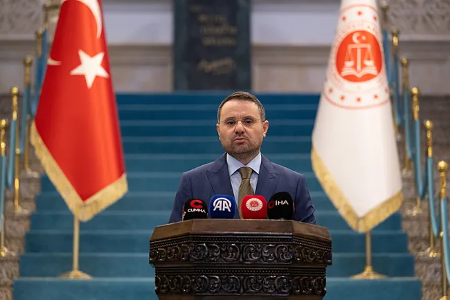 son-dakika-i-adalet-bakani-akin-gurlekten-mutlak-butlan-aciklamasi-surec-chplilerin-basvurusuyla-basladi-1779380905653.jpg SON DAKİKA I Adalet Bakanı Akın Gürlek'ten mutlak butlan açıklaması: