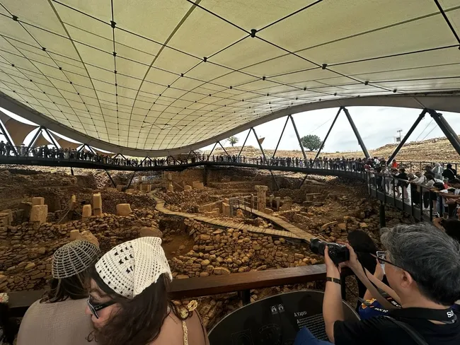 kurban-bayraminda-muzeler-doldu-tasti-efes-hierapolis-ve-gobeklitepe-zirvede-1780385971976.jpeg