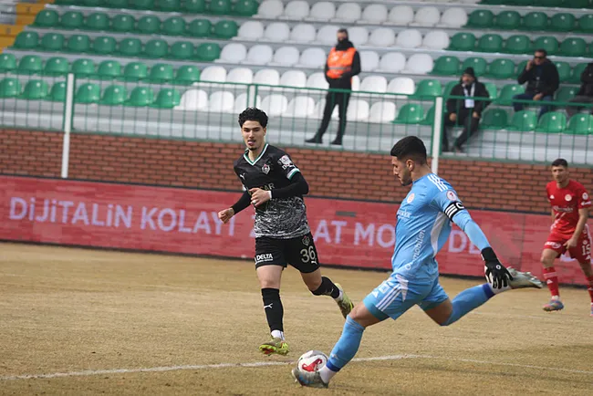 ziraat-turkiye-kupasi-igdir-fkden-antalyaspora-yarim-duzine-gol-1770120015236.jpg