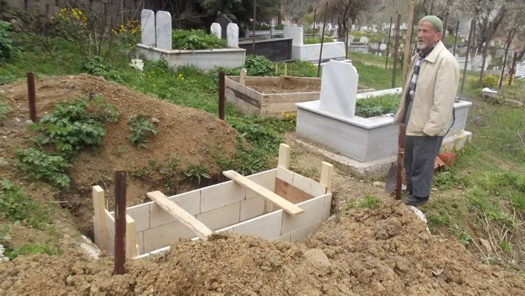 Çocuklarına yük olmamak için mezarını kazmıştı: 7 yıl sonra acı haber geldi!
