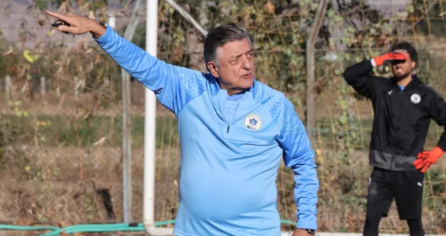 Yılmaz Vural’dan TFF’ye yabancı hoca eleştirisi! “Derdimiz Montella değil” Yılmaz Vural’dan TFF’ye yabancı hoca eleştirisi! “Derdimiz Montella değil”