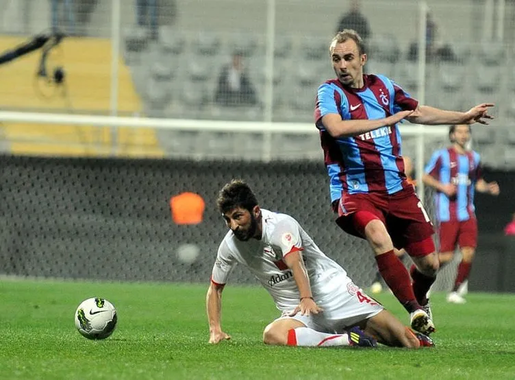 Antalyaspor-Trabzonspor maçından kareler