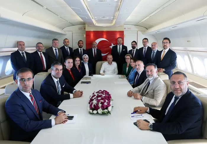 son-dakika-baskan-erdogandan-abd-rusya-gerilimi-uyarisi-dunyayi-buyuk-bir-savasin-esigine-getirebilir-1732101864515.jpg Son dakika: Başkan Erdoğan'dan ABD-Rusya gerilimi uyarısı: Dünyayı büyük bir savaşın eşiğine getirebilir