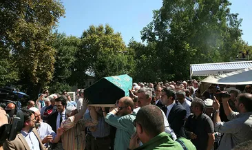 Son yolculuğuna öğrencileri uğurladı