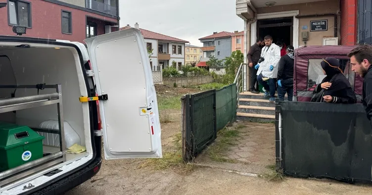 Oyuncu Ahmet Fırat evinde ölü bulundu