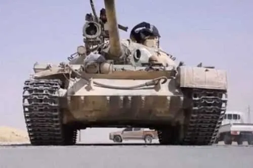 DAEŞ’ten korkunç infaz! Suriye askerini tankla ezdiler
