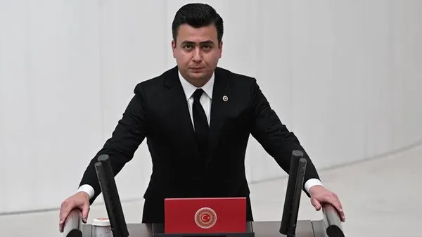 Mansur Yavaş’tan bir adrese teslim ihale daha! Milyonlarca liraya sanal dinozor yapılacak