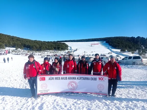 agri-meb-akub-ekip-uyeleri-sarikamista-sehitleri-andi-1704639802218.jpeg