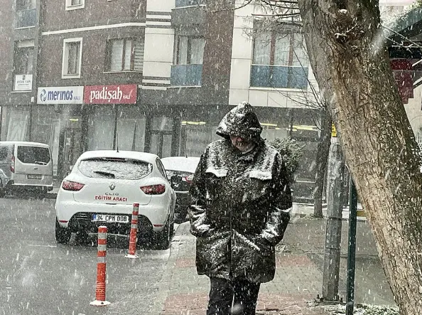 son-dakika-hava-durumu-uyarisi-bir-yanda-21-derece-bahar-bir-yanda-kar-ve-cig-alarmi-o-illerde-yasayanlar-dikk-1770531467120.png (594×443)