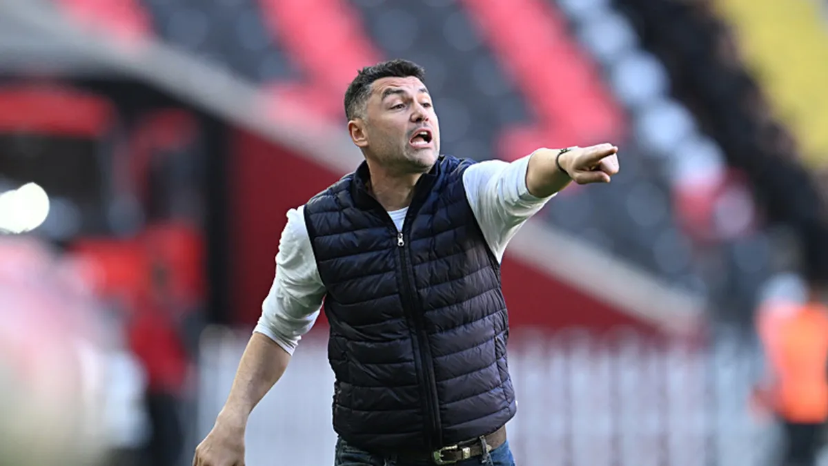 Son dakika haberi: Gaziantep FK’de Burak Yılmaz istifa etti! Son dakika haberi: Gaziantep FK’de Burak Yılmaz istifa etti!