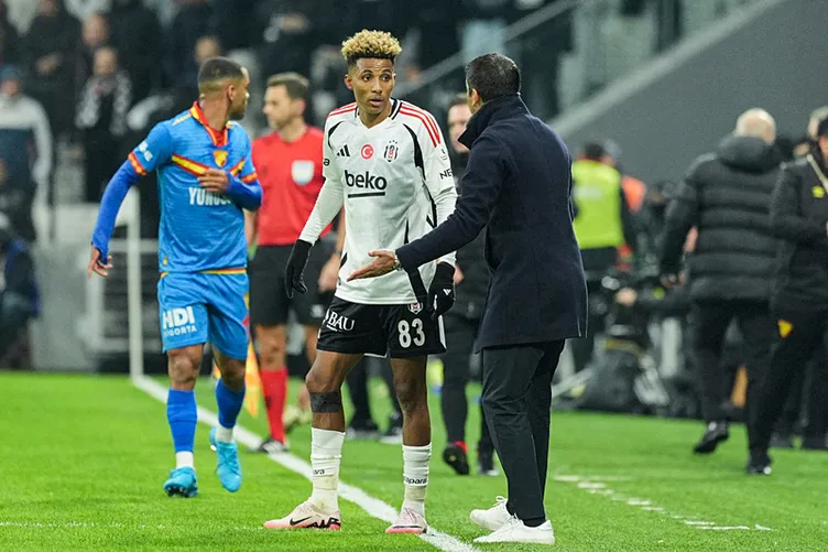 SON DAKİKA: Beşiktaş'ta Giovanni Van Bronckhorst gönderildi! Alacağı tazminat belli oldu