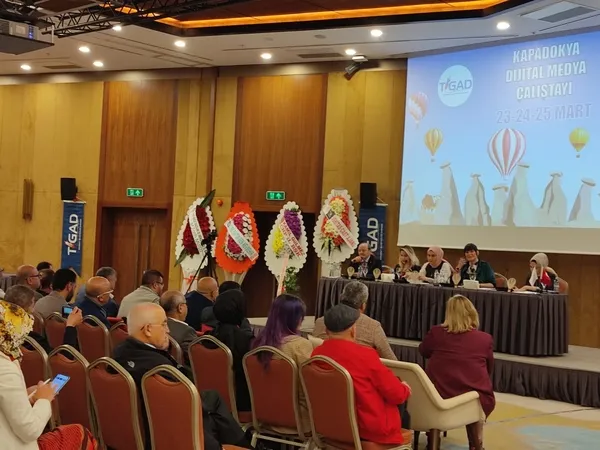 nevsehirde-dijital-medya-calistayi-kapadokyada-bir-araya-geldi-1648126118217.jpg