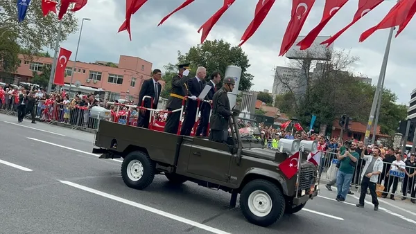 istanbulda-30-agustos-coskusu-resmi-torenle-kutlaniyor-1725008125384.jpg