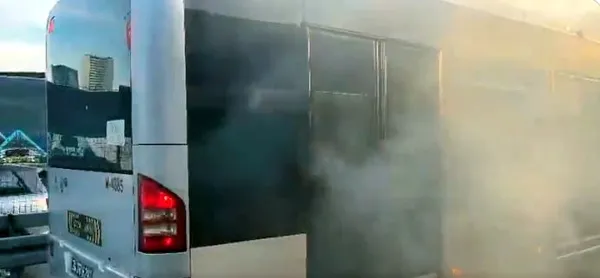 hergun-bir-metrobus-yaniyor-3-gun-ust-uste-uc-metrobus-yandi-1778339434348.jpg