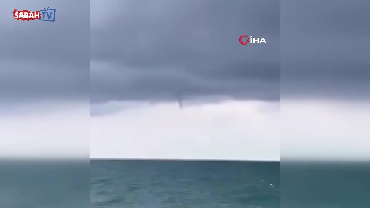 Alanya'da Denizin Ortasında Hortum! Görenlerin Nefesi Kesti