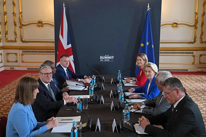 Brüksel Londra hattında yeni sayfa: İngiltere AB ile ortaklık kuruyor