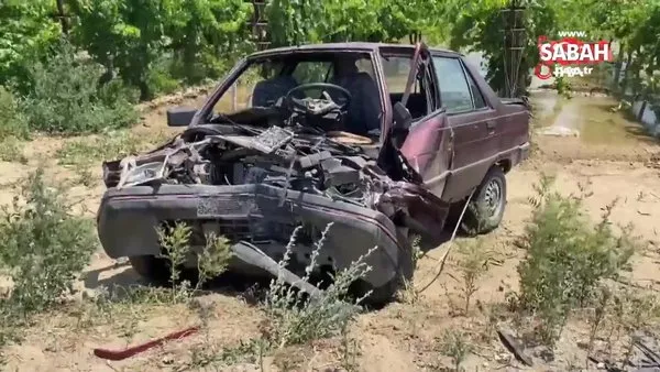 Manisa'da iki otomobil kafa kafaya çarpıştı: 3 yaralı | Video