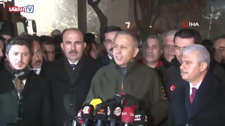 İçişleri Bakanı Ali Yerlikaya’dan çöken binaya ilişkin açıklama | Video