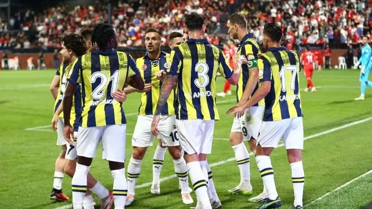 Fenerbahçe Trabzonspor maçı ne zaman, saat kaçta ve hangi kanalda? Trendyol Süper Lig 11. hafta Fenerbahçe Trabzonspor maçı hakemi ve ilk 11’ler