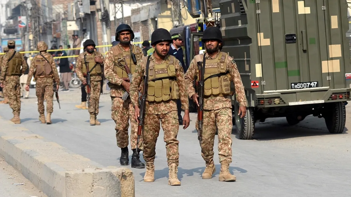 Pakistan'da terör operasyonu: 4 militan etkisiz hale getirildi