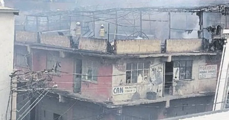 İş yeri yandı 4 kişi etkilendi