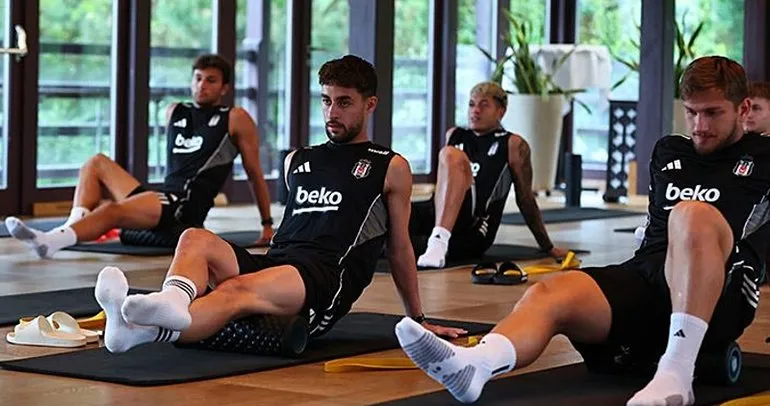 Beşiktaş, akşam idmanında salonda çalıştı!