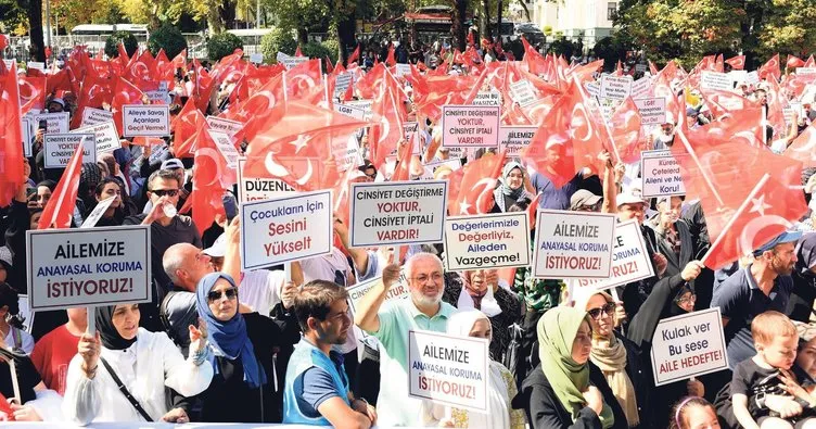 LGBT propagandasına karşı büyük miting: Dursun bu hayasızca akın