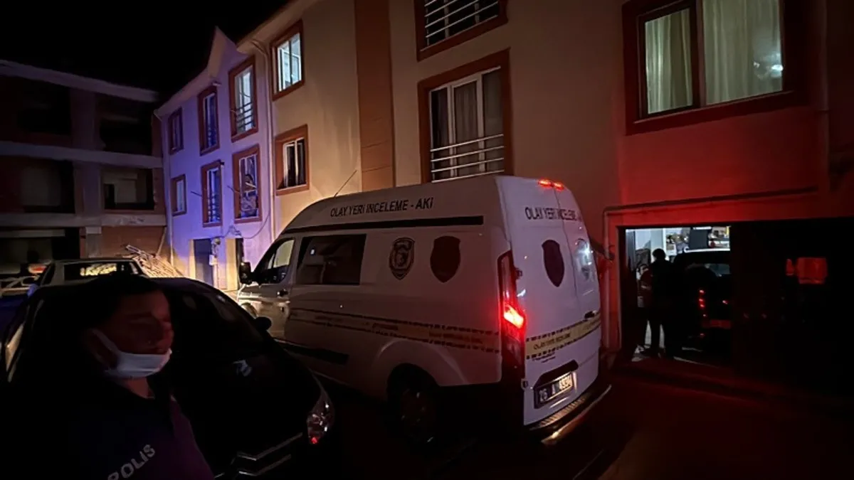 Sokağı saran kötü koku acı gerçeği ortaya çıkardı! Sokağı saran kötü koku acı gerçeği ortaya çıkardı!