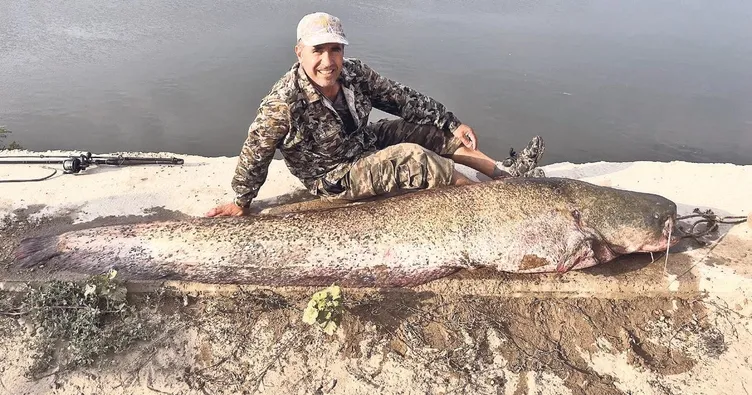 Oltayla 2.5 metre balık yakaladı