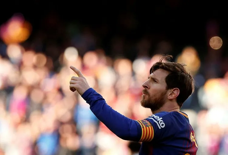 Cengiz Ünder ve Hakan Çalhanoğlu’ndan Messi’ye yakın takip
