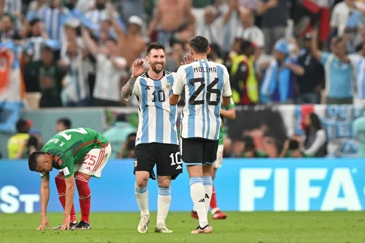 Son dakika Dünya Kupası haberleri: Lionel Messi’nin tarihe geçtiği maçta Dünya Kupası’nda yıllar sonra bir ilk yaşandı! Arjantinli yıldız Meksika karşısında tam 3 rekor kırdı…