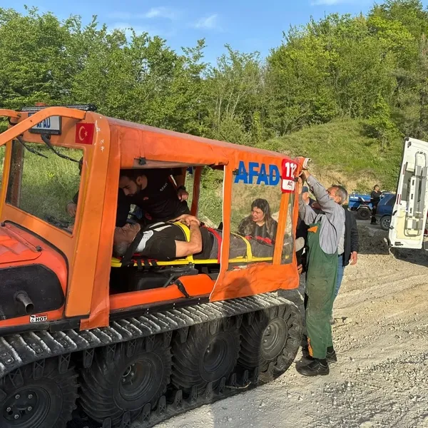 orman-iscisi-afadin-operasyonu-ile-kurtarildi-1746770352024.jpg