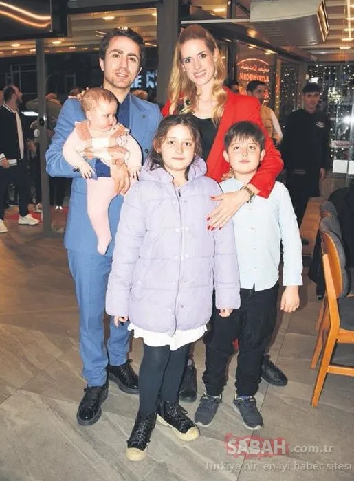 Üç çocuğuyla iftara katılan Wilma Elles’ten Cumhurbaşkanı Erdoğan’ın dört çocuk tavsiyesine destek!