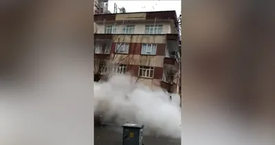 Son dakika: Saniyeler içinde yerle bir oldular! O anlar kameralara böyle yansıdı