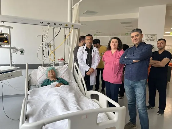 basarili-tavi-operasyonu-ile-90-yasindaki-hasta-sagligina-kavustu-1743096702151.jpg