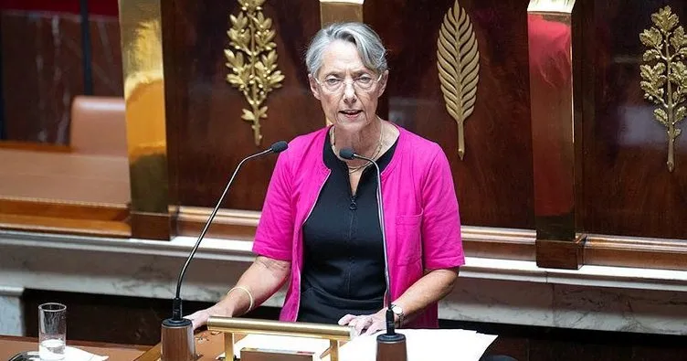 Fransa Başbakanı Meclis’te konuşurken yuhalandı