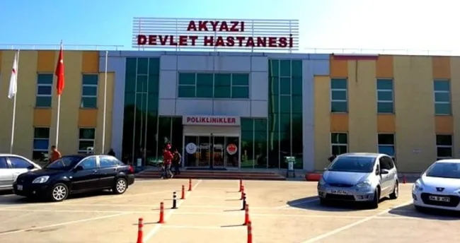 Sakarya’da gıda zehirlenmesi şüphesiyle 6 mevsimlik işçi hastaneye başvurdu Sakarya’da gıda zehirlenmesi şüphesiyle 6 mevsimlik işçi hastaneye başvurdu