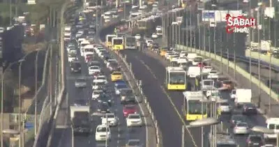 Bayram bitti mesai başladı, Megakent trafikle güne uyandı | Video